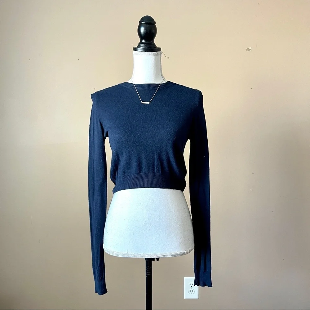 BRANDY MELVILLE | Navy Blue Cropped Knit Sweater Sz OS - Picture 1 of 6